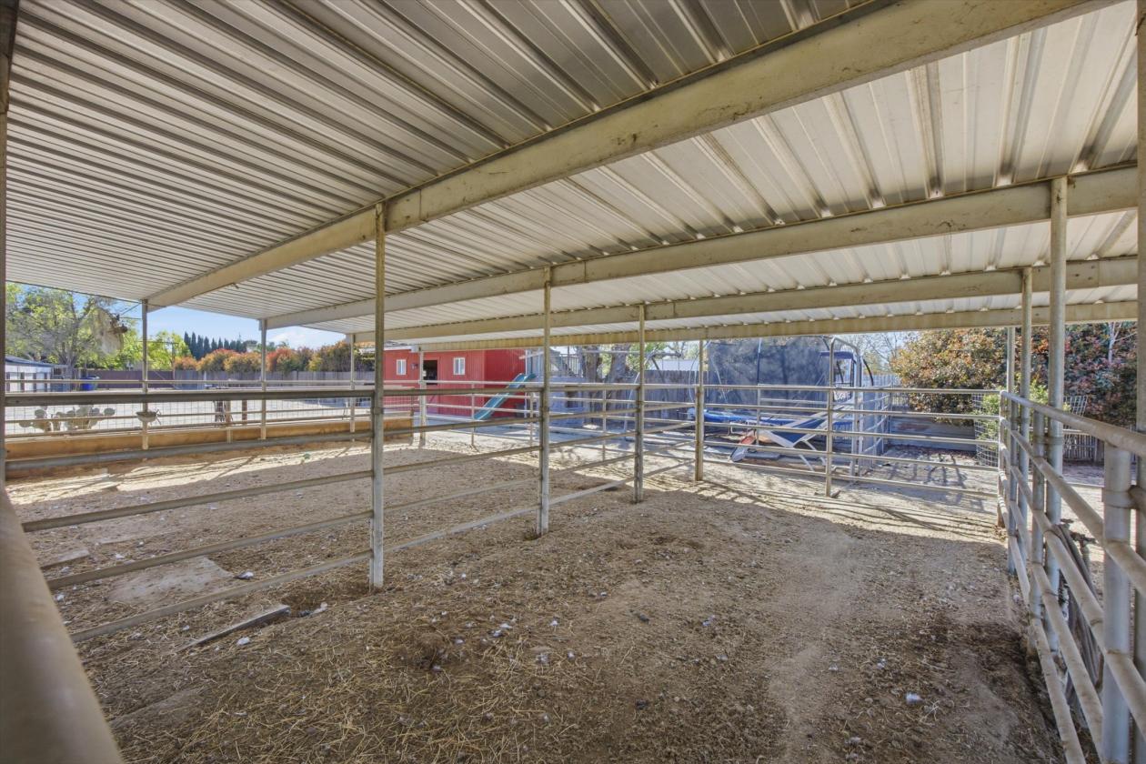 Turnkey 1-Acre Horse Setup w/ Mare Motel *County* - photo 22