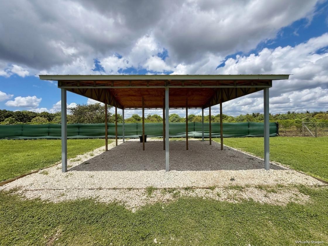 Luxury Home | 2-Stall Barn | Round Pen | Paddocks - photo 13