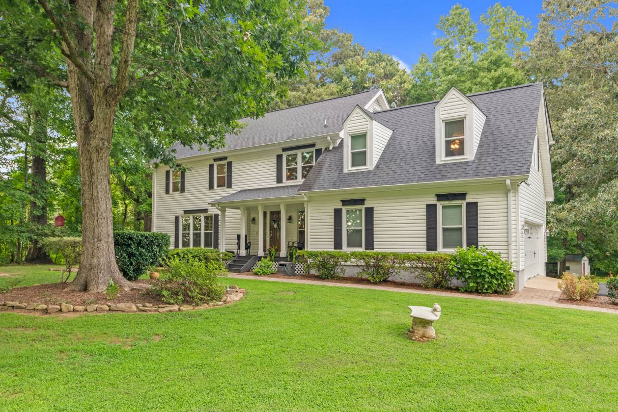 Horse Property for sale.