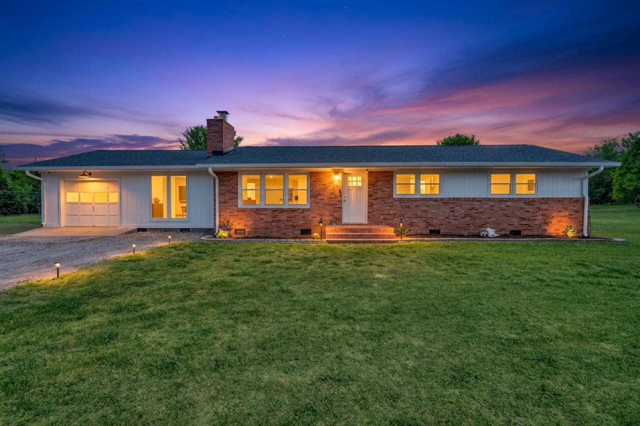 15 Acres & Completely remodeled home - photo 2