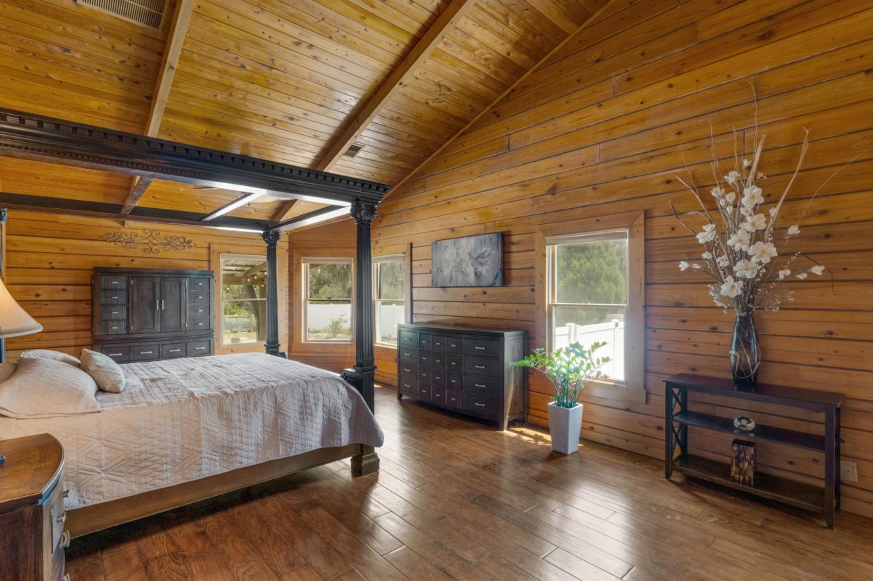 Luxury Farm on 5.96 Acres - photo 14