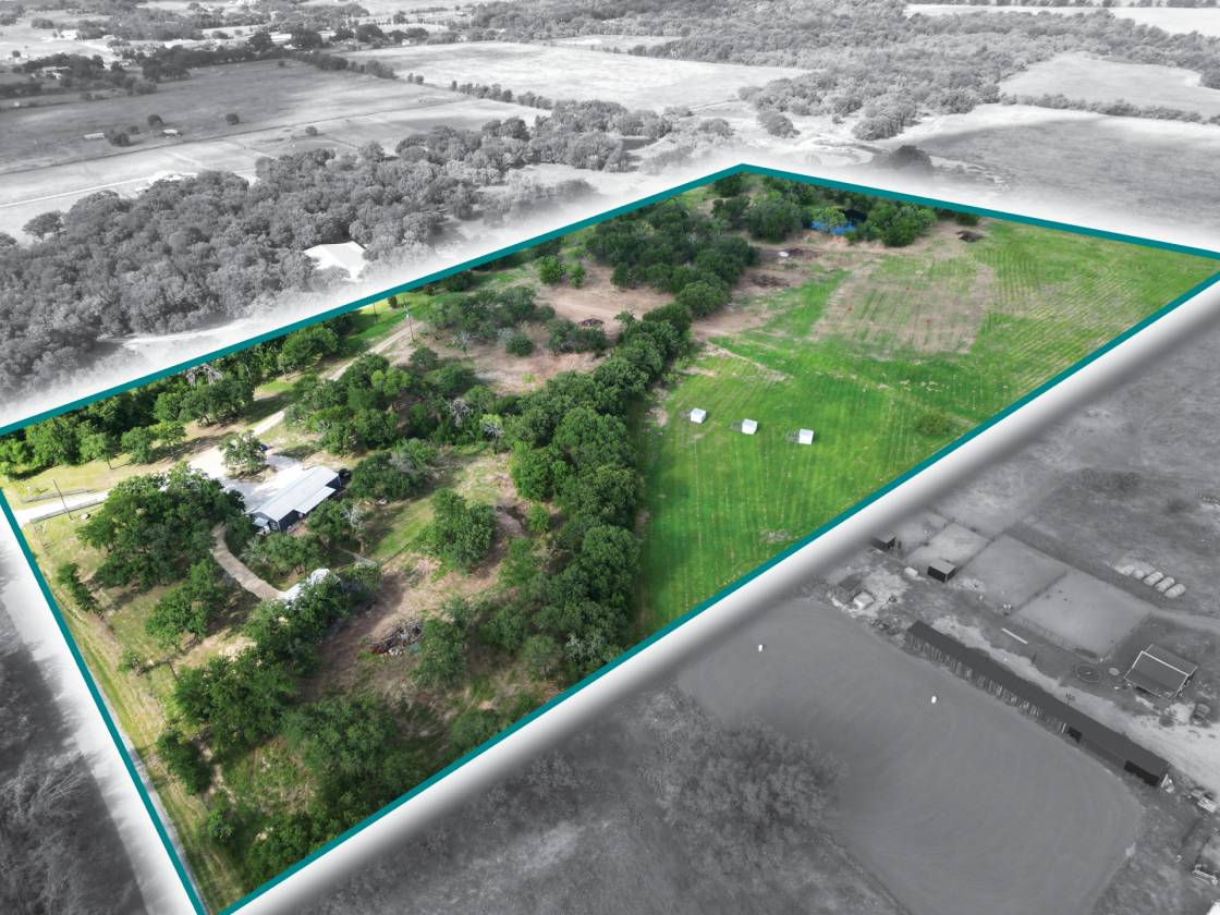 Horse Property for sale.