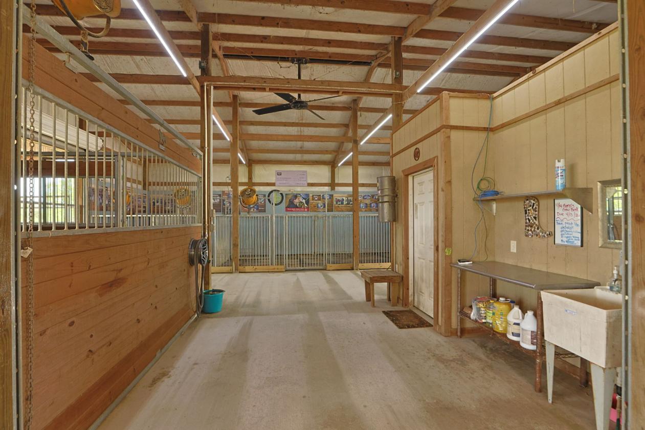 Exceptional Private Acreage Estate - photo 26