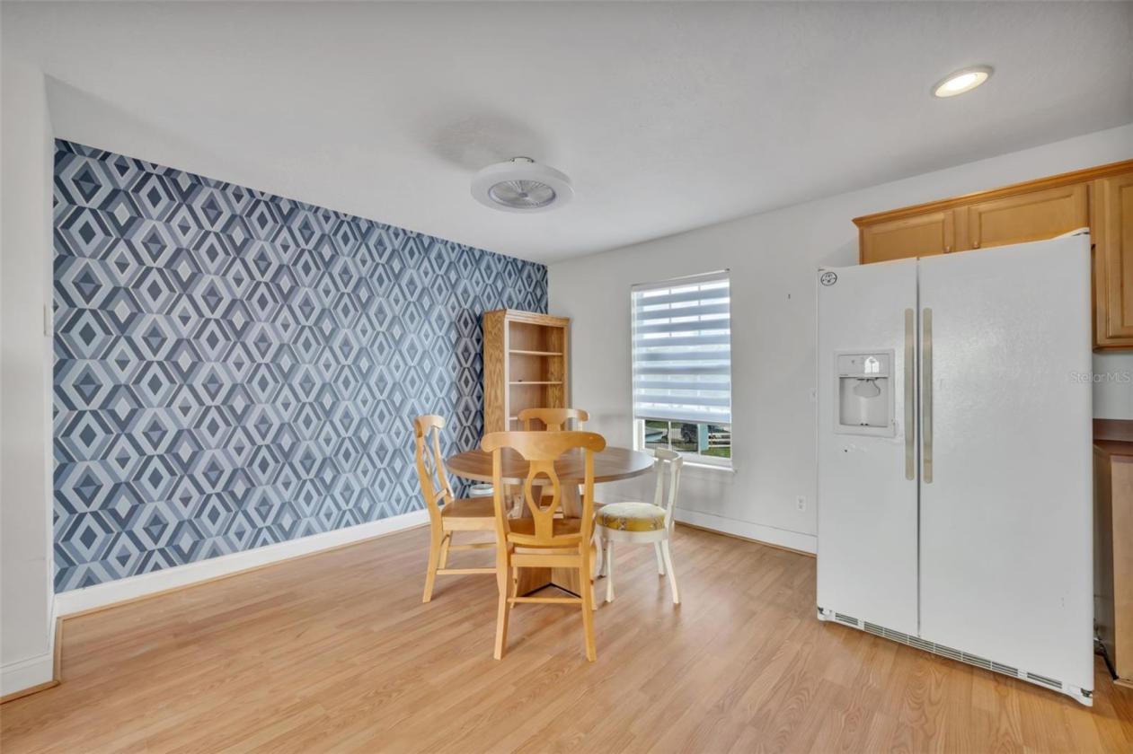 PRICE DROP - 23 Stalls - 2 Homes - Covered Arena - photo 8