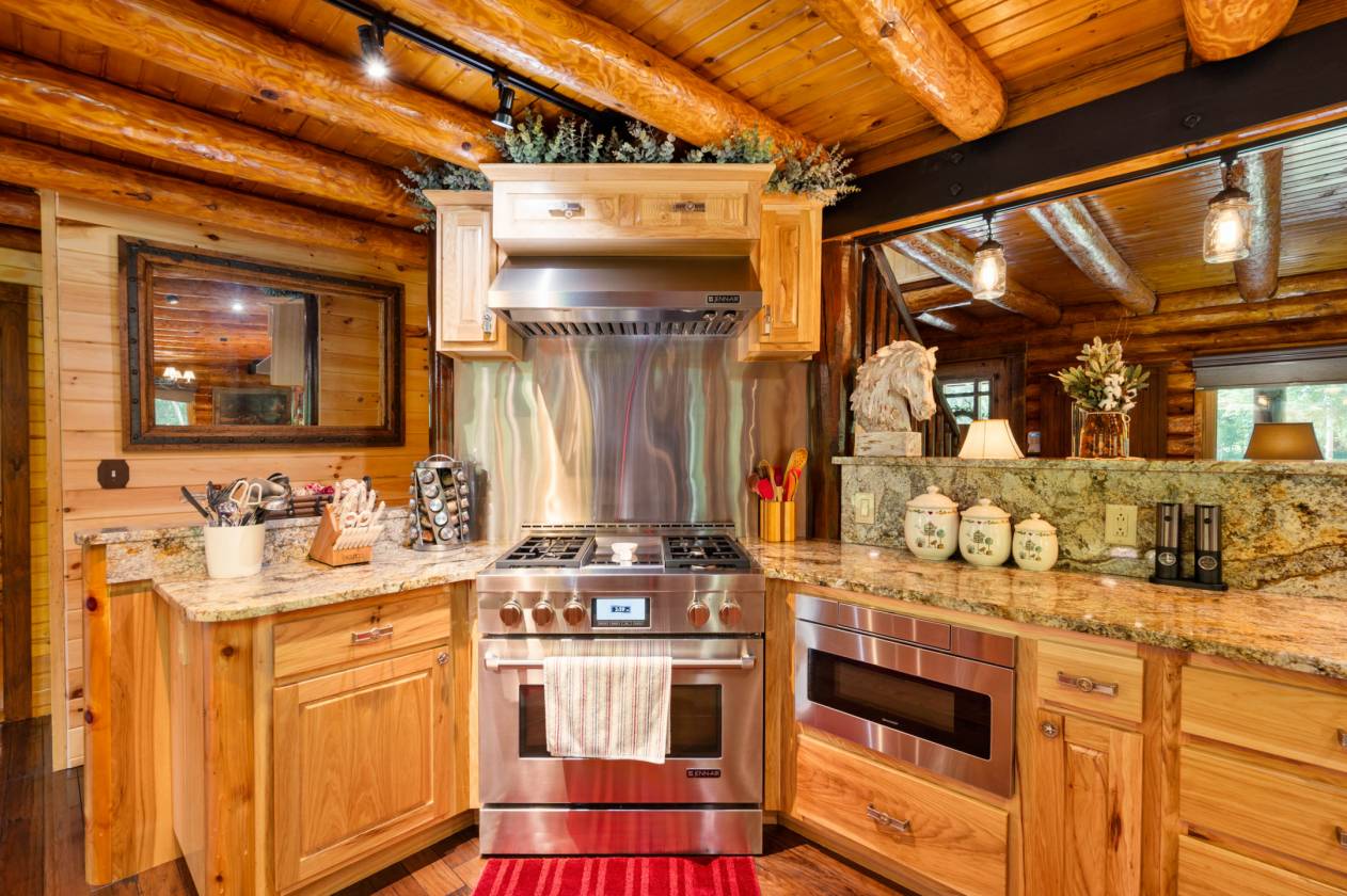Extraordinary 30+ acre estate with log cabin home - photo 9