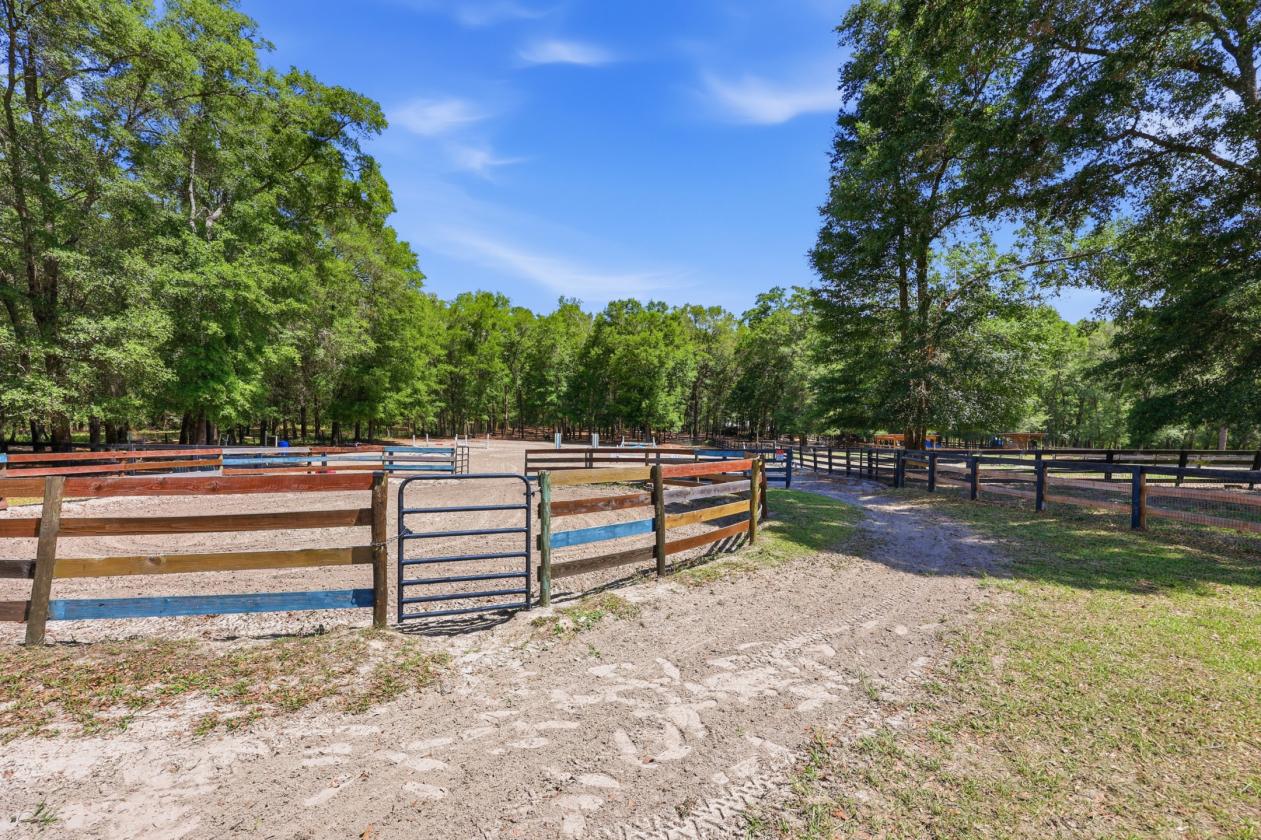 5.89-Acre Farm with 6-Stall Center-Aisle Barn - photo 23