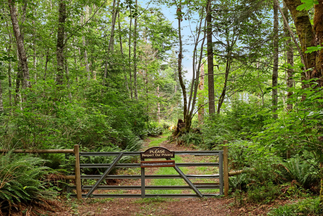 Stunning Waterfront Acreage Courtenay, Comox Valley County, British