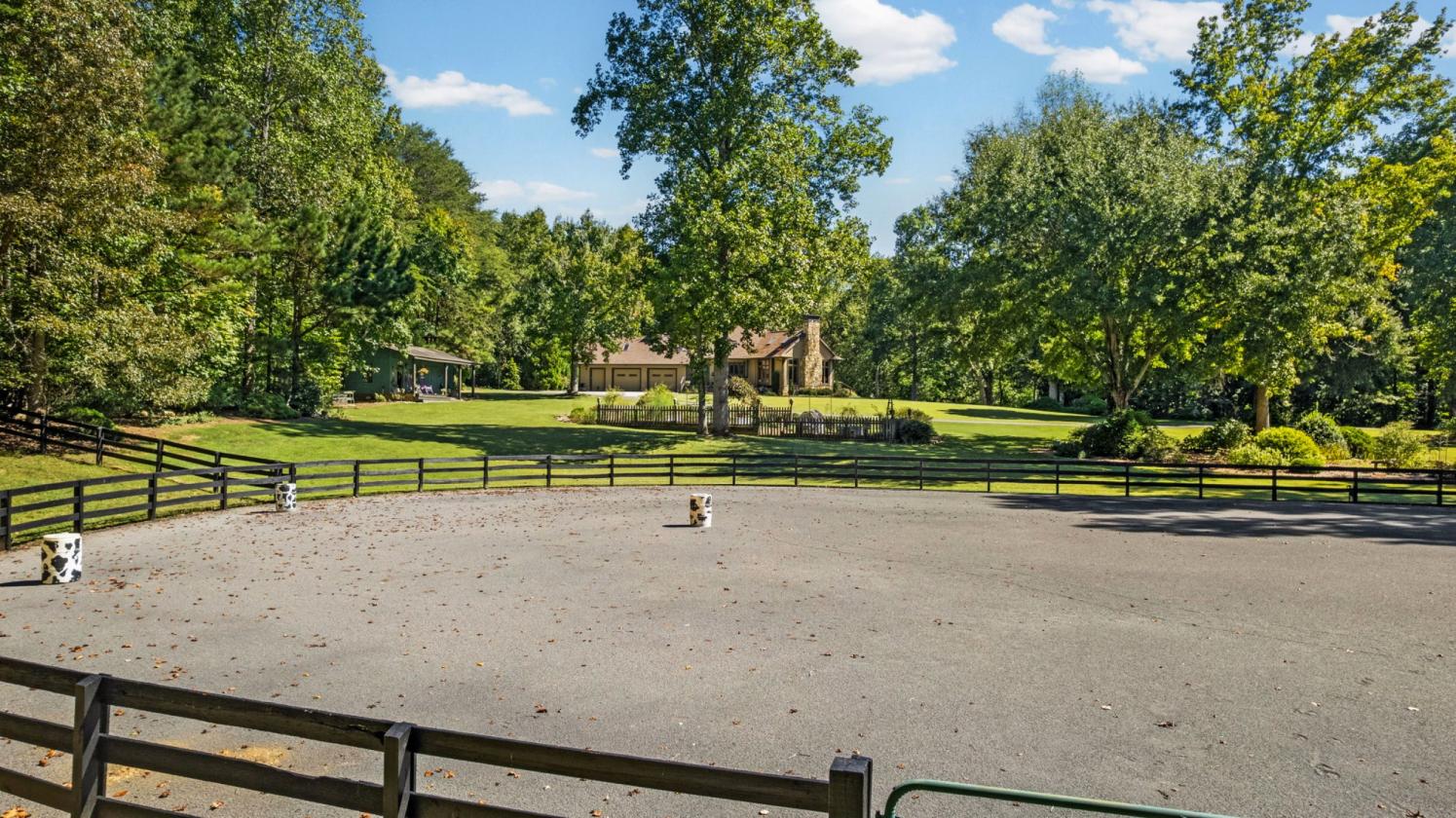 Equestrian Country Estate/ Private Lake/ 53 acres - photo 7
