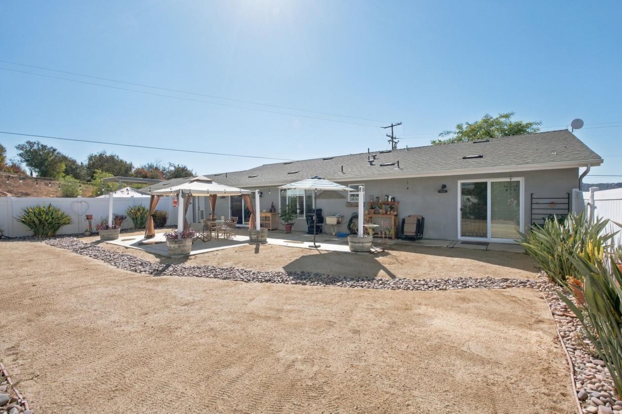 Modern Equestrian Living on 2.18 Acres - photo 30
