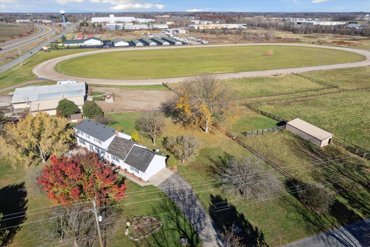 60 Acre Horse Farm with 1/2 Mile Track & 35 Stalls - photo 1