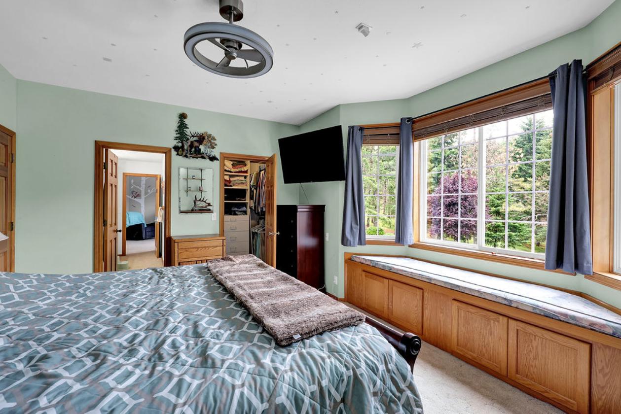 73+acre Estate a rare blend of amenities! - photo 23