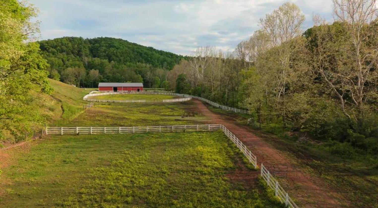 47 acre Equestrian Dream Barn with Remodeled Home - photo 18