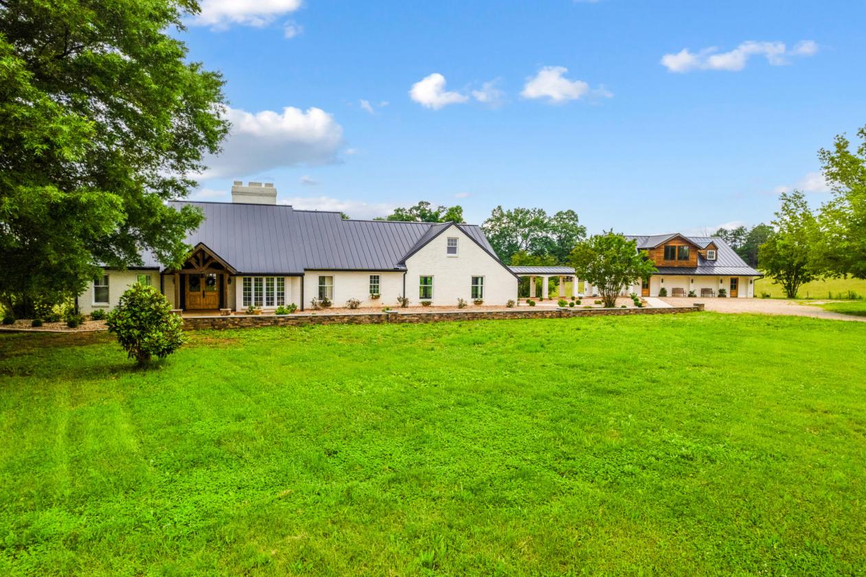 Magnificent Property on 112 Acres - photo 1