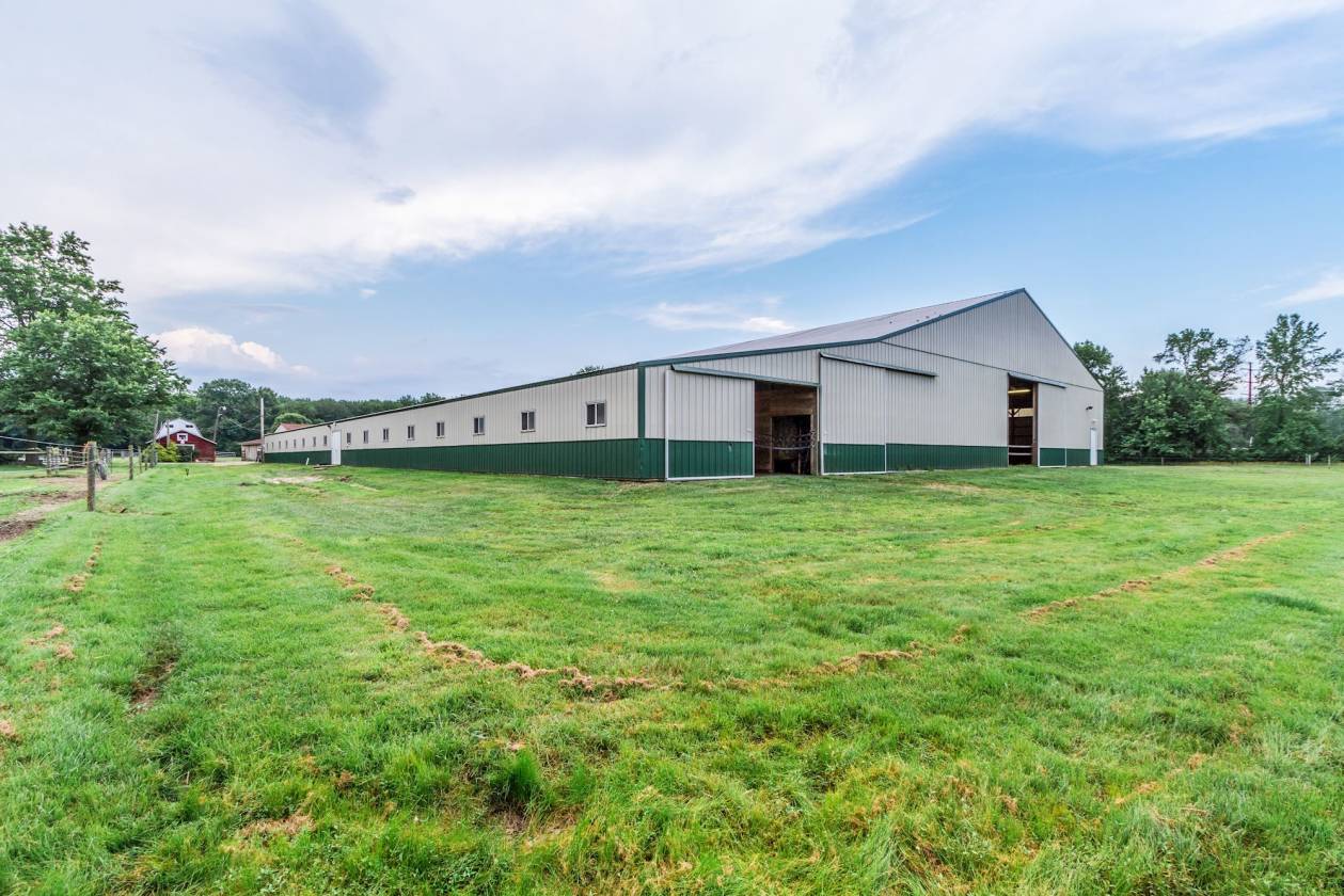 Equestrian Center for Sale in South Jersey with Huge Indoor