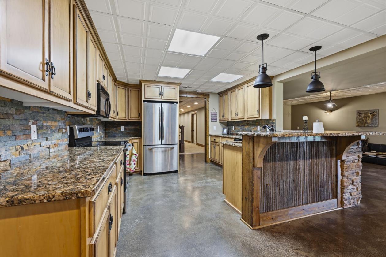 Home on 16 acres - photo 19