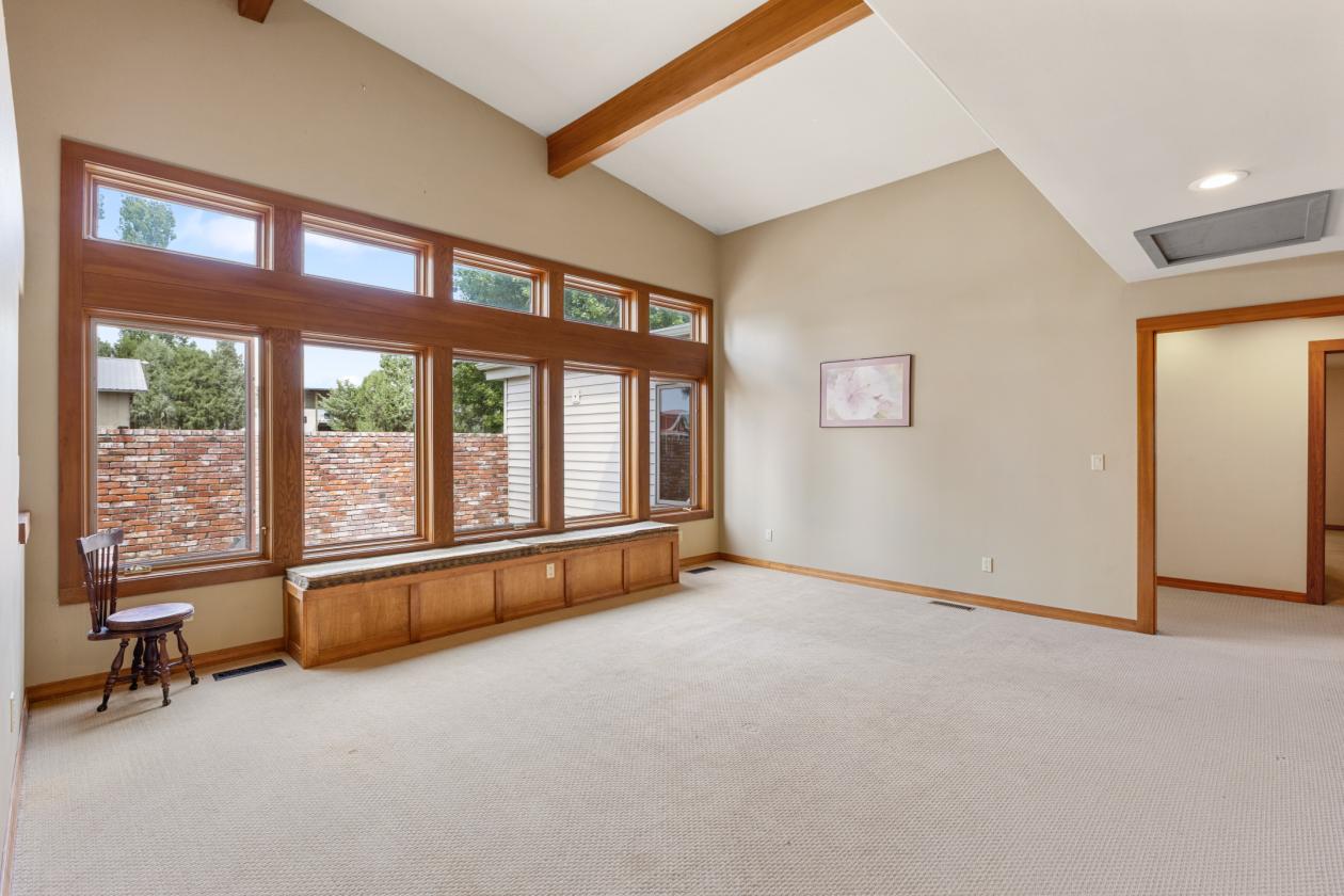 Lakeview Equestrian Estate w/ Shop & Barn - photo 21