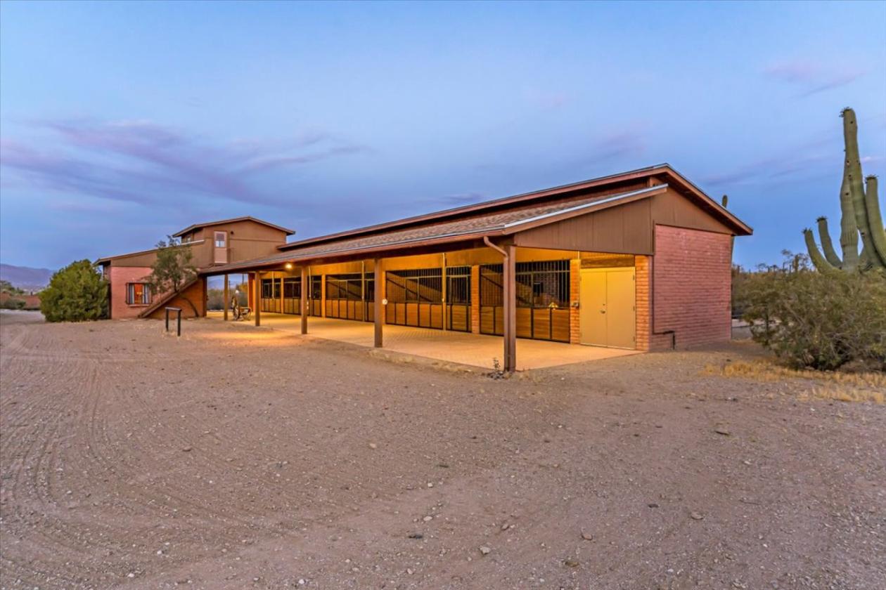West Tucson Horse Property - photo 22