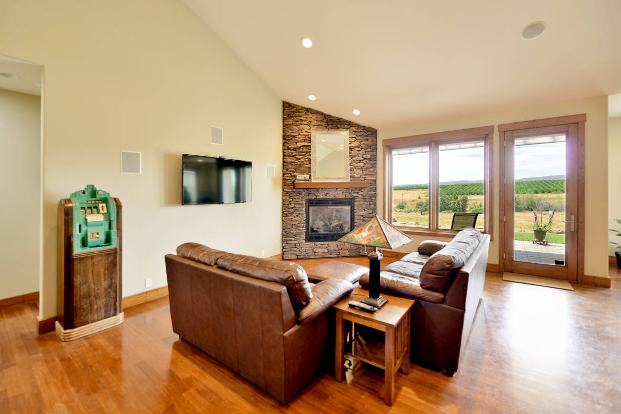 Exceptional Horse Property & Home Yakima, Yakima County, Washington