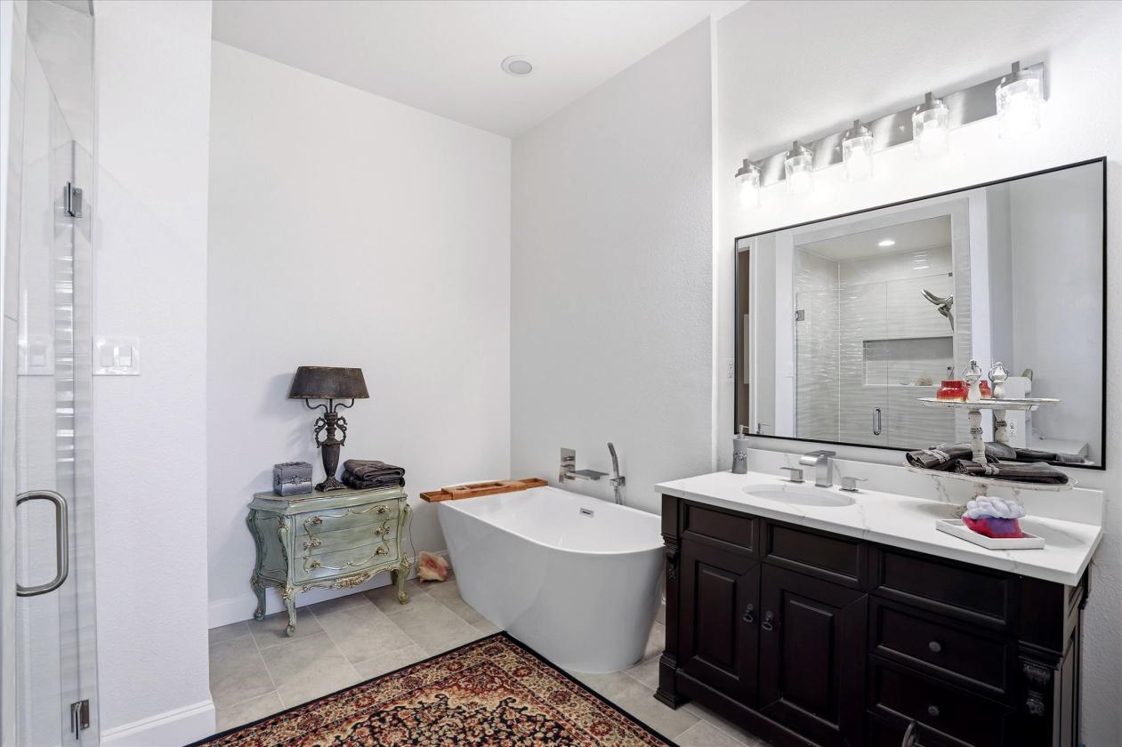 Refined North Texas Ranchette with Home & Barn - photo 22