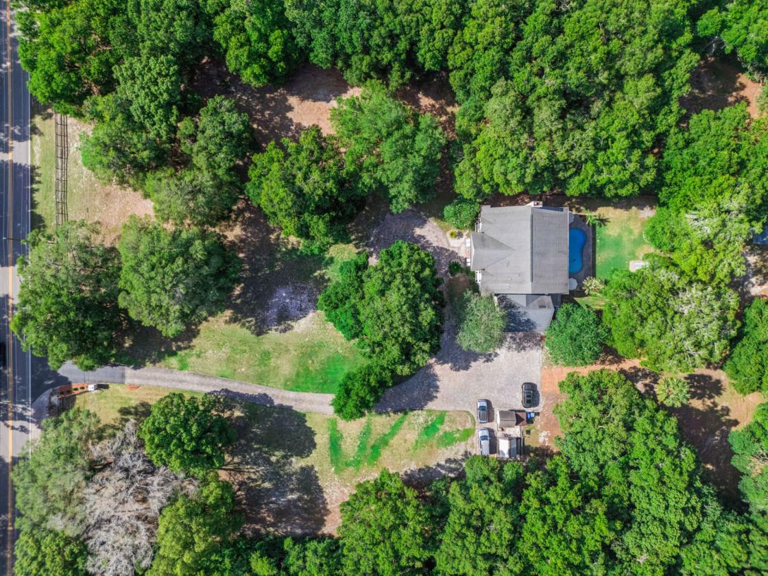 Equestrian Living on 10 Private Gated Acres - photo 25