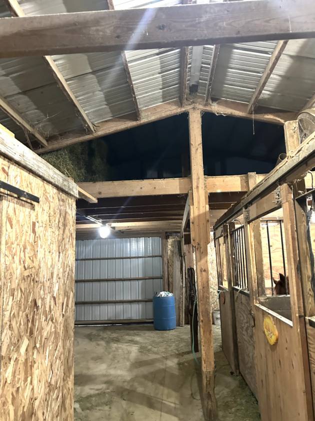 Beautiful 5 +/- Acre Property with 6-Stall Barn - photo 15