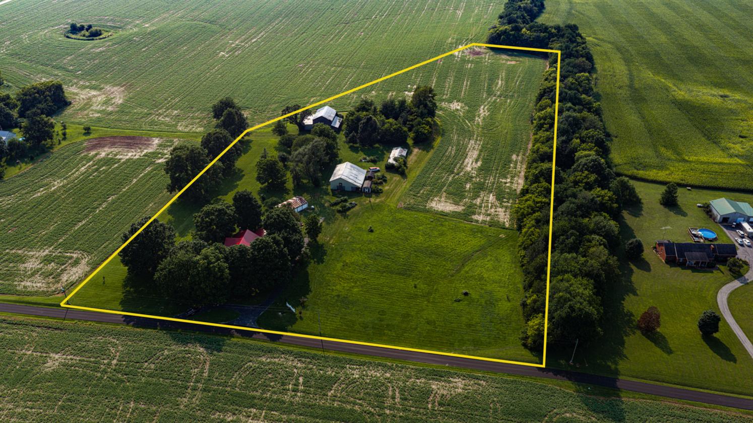 GORGEOUS PROPERTY WITH 12.72 ACRES - photo 18