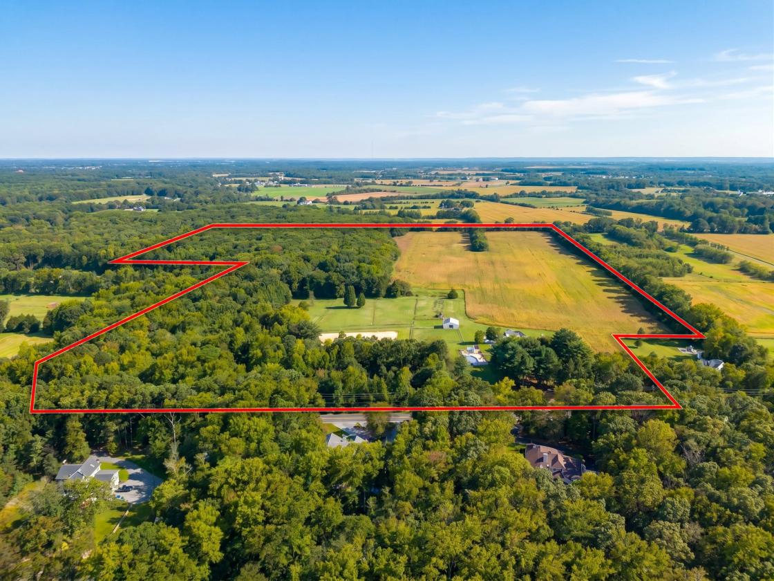 83.90 +/- Acre Estate with Farmhouse/Barn/Pool - photo 21