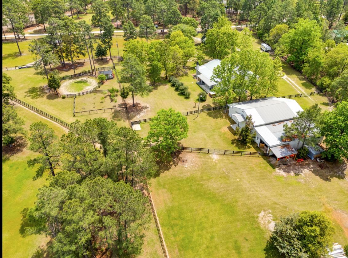 Miles of trails right off Camden equestrian estate - photo 2