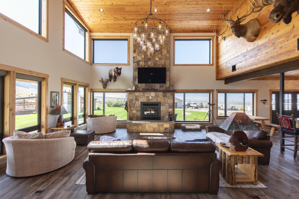 Yellowstone Corridor Luxury Horse Property - photo 16