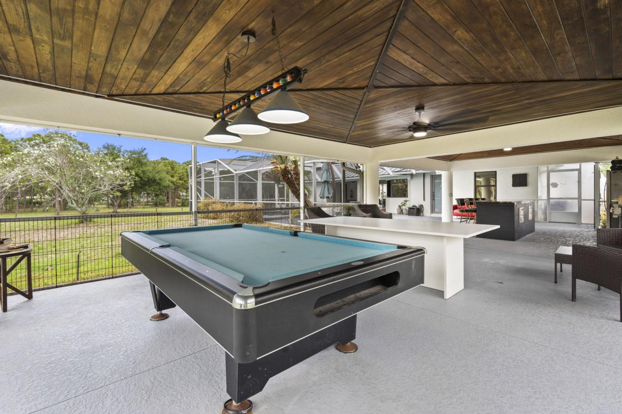 Beautifully updated 5 acre equestrian property - photo 15