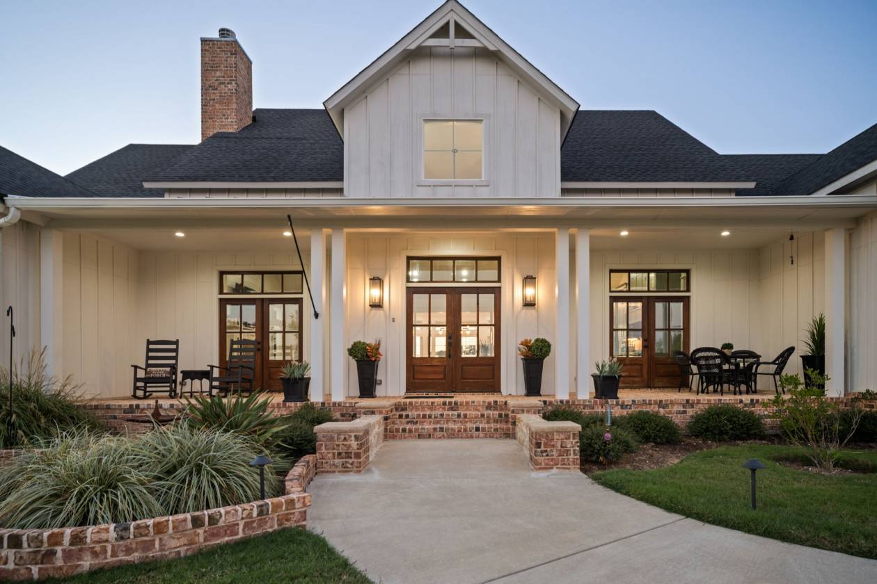 Horse Property for sale.