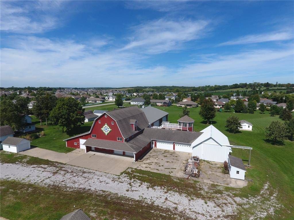 In the Heart of North Liberty Rare Acreage North Liberty, Johnson County, Iowa