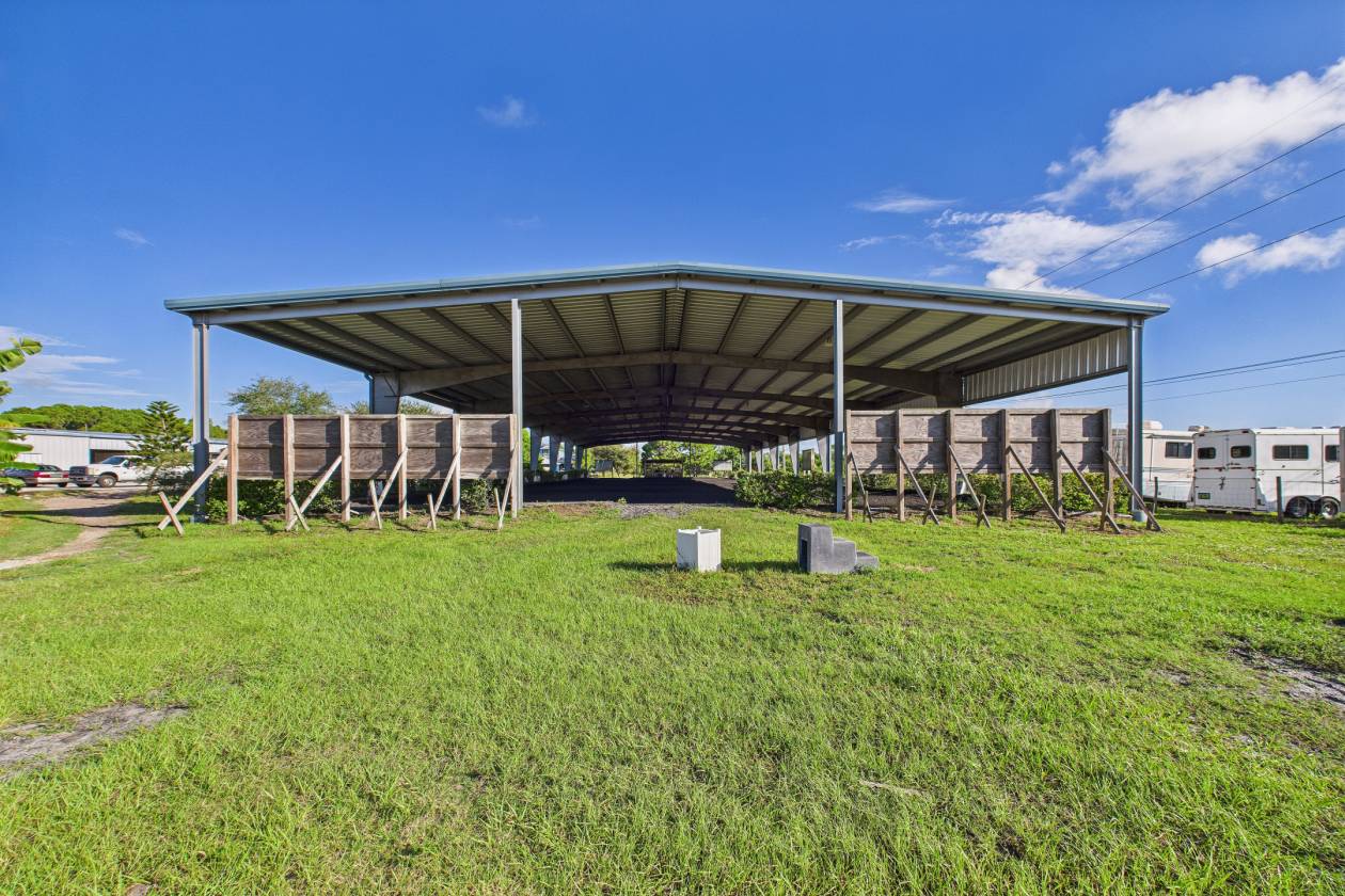 Large Scale Equestrian Boarding/ Training Facility - photo 7