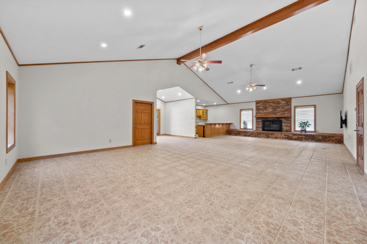 Beautiful Equestrian Ranch - photo 14