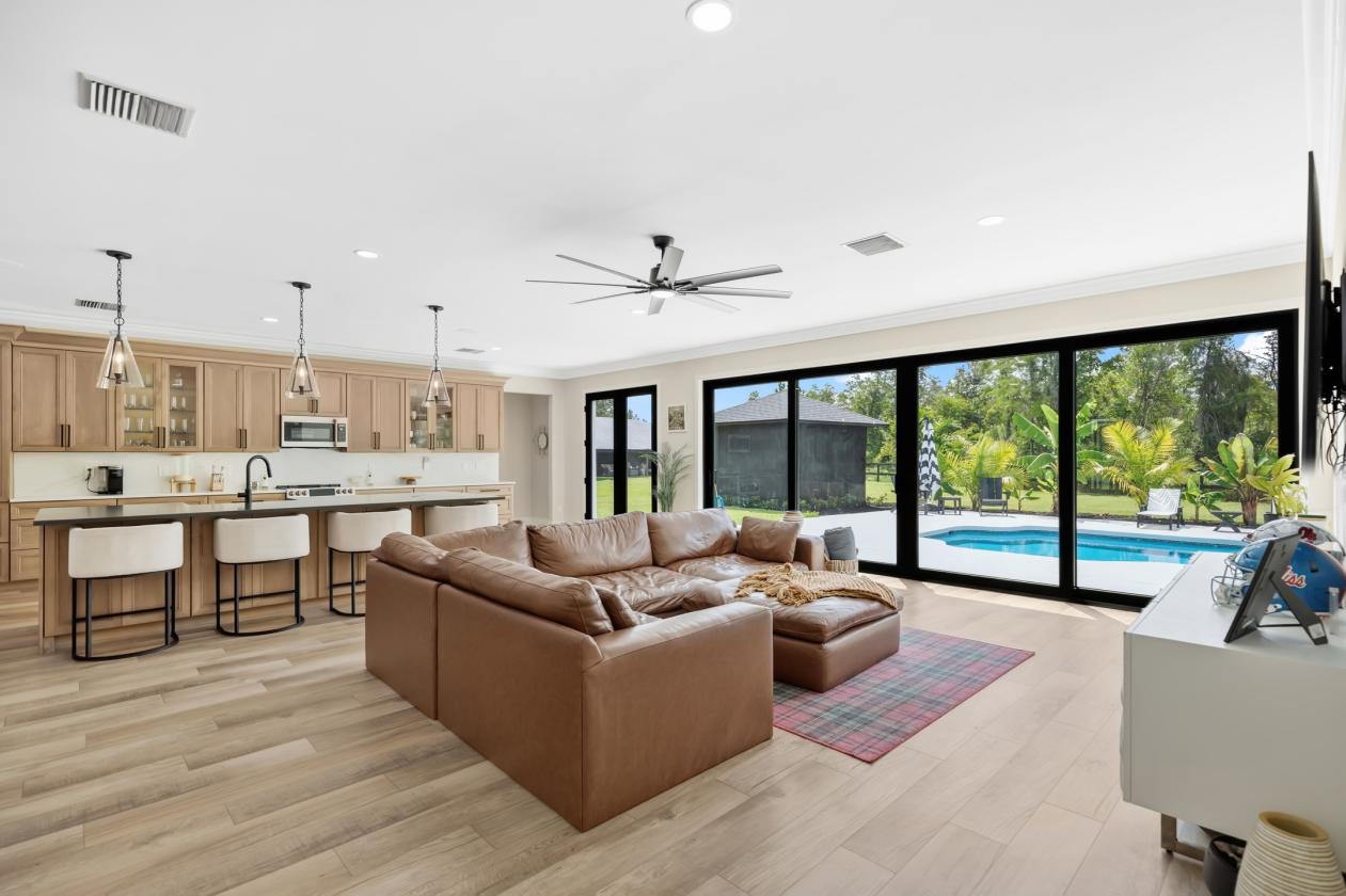 Luxury Modern Farm House Estate - photo 8