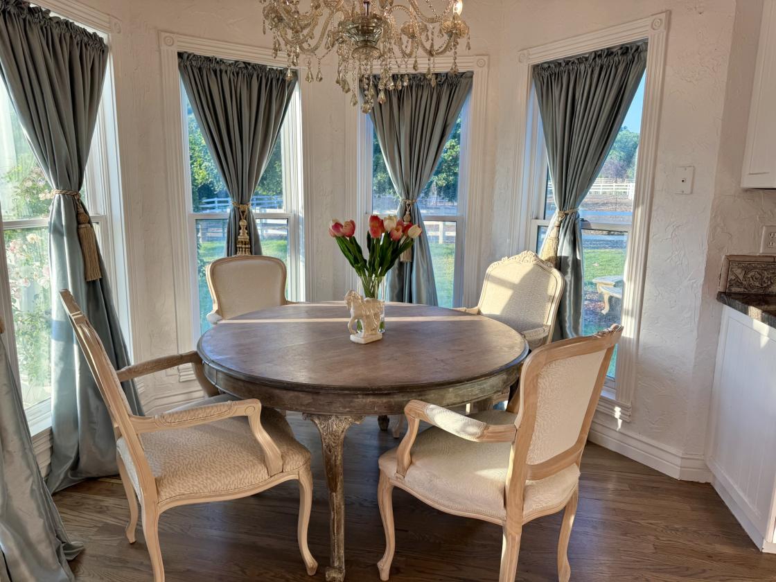Enchanting Equestrian Estate with Covered Riding Arena - photo 19