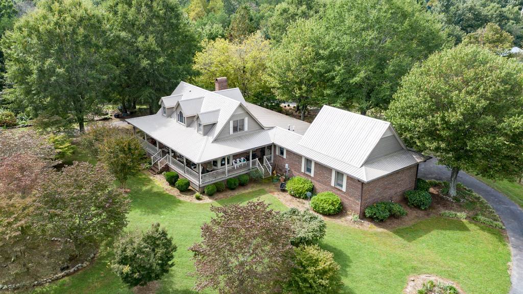 Horse Farm with over 60 acres in Taylorsville NC Township of