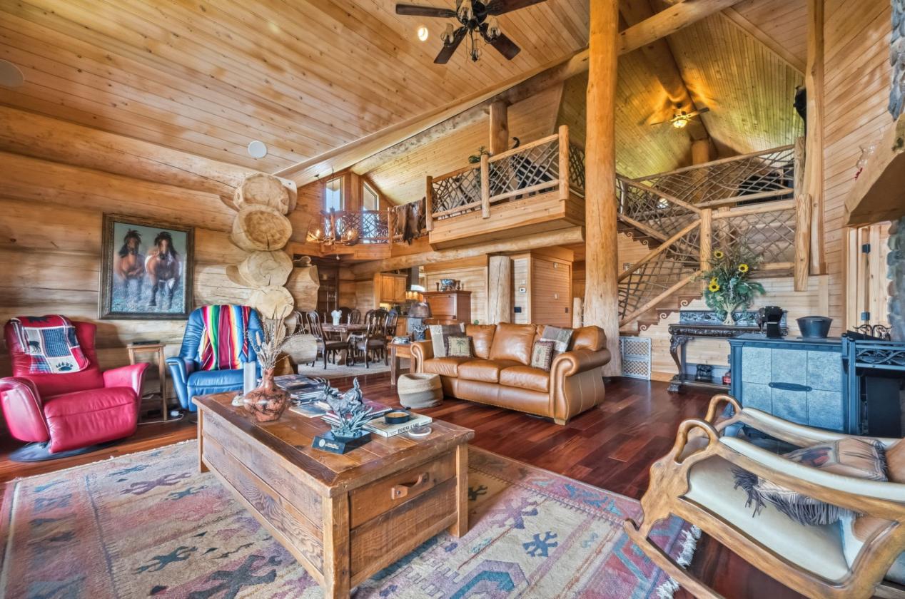 15-Acre Horse Farm, 13 Stalls & Pasture, Turnkey - photo 15