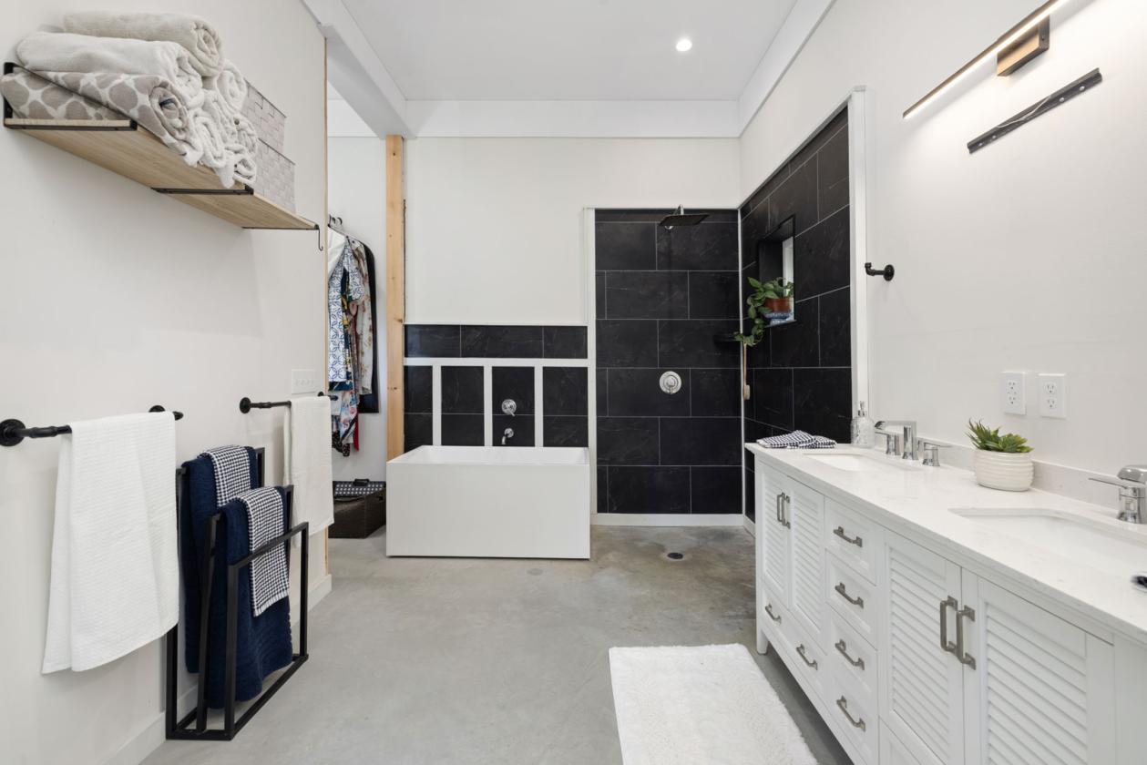 A Modern Retreat with Equestrian Potential! - photo 20
