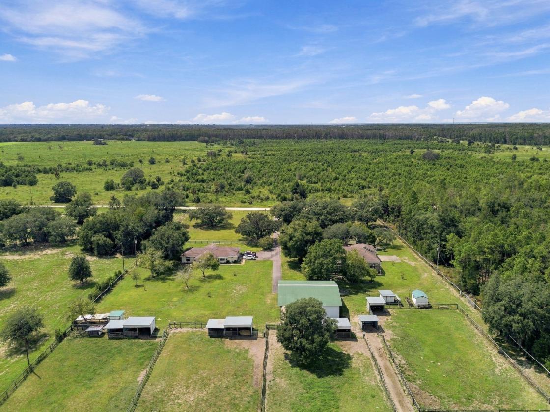 10 acre horse farm with 2 permitted block homes - photo 2