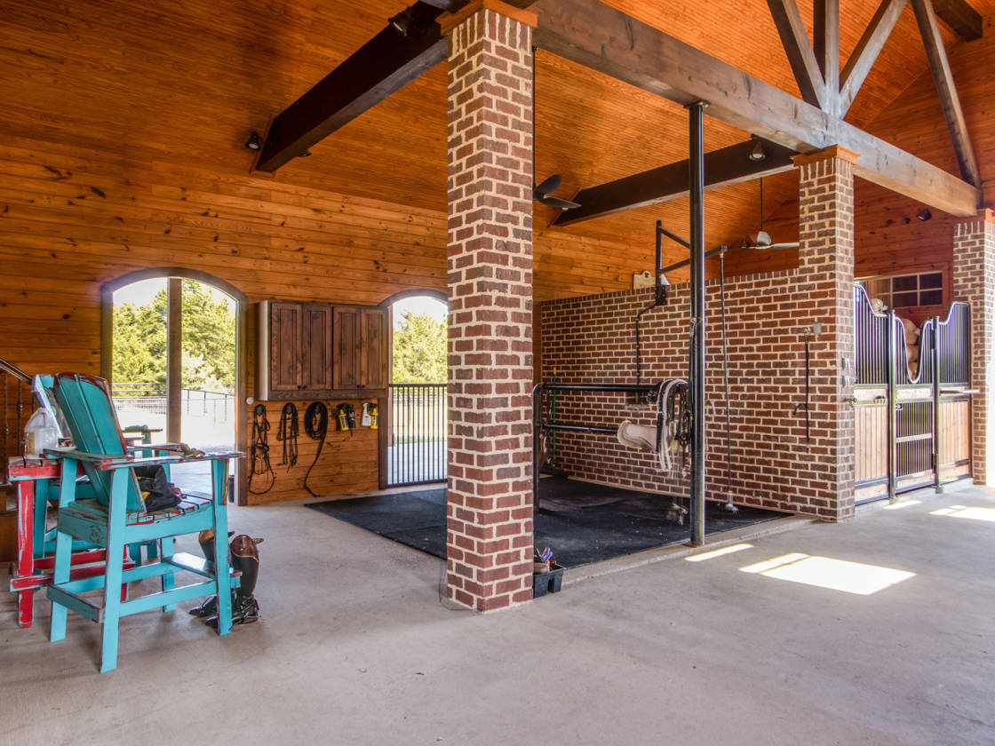 Luxury equestrian estate for sale with dressage arena and barn Heath