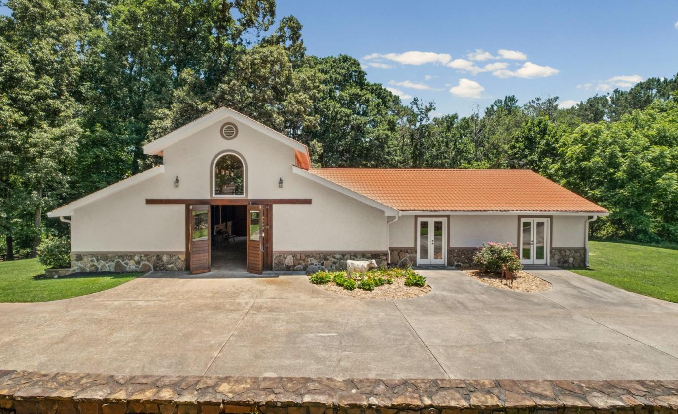 Country Estate, Minutes from Downtown - photo 10
