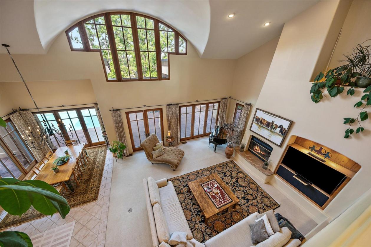 Exquisite 18 Acre Equestrian Estate - photo 8
