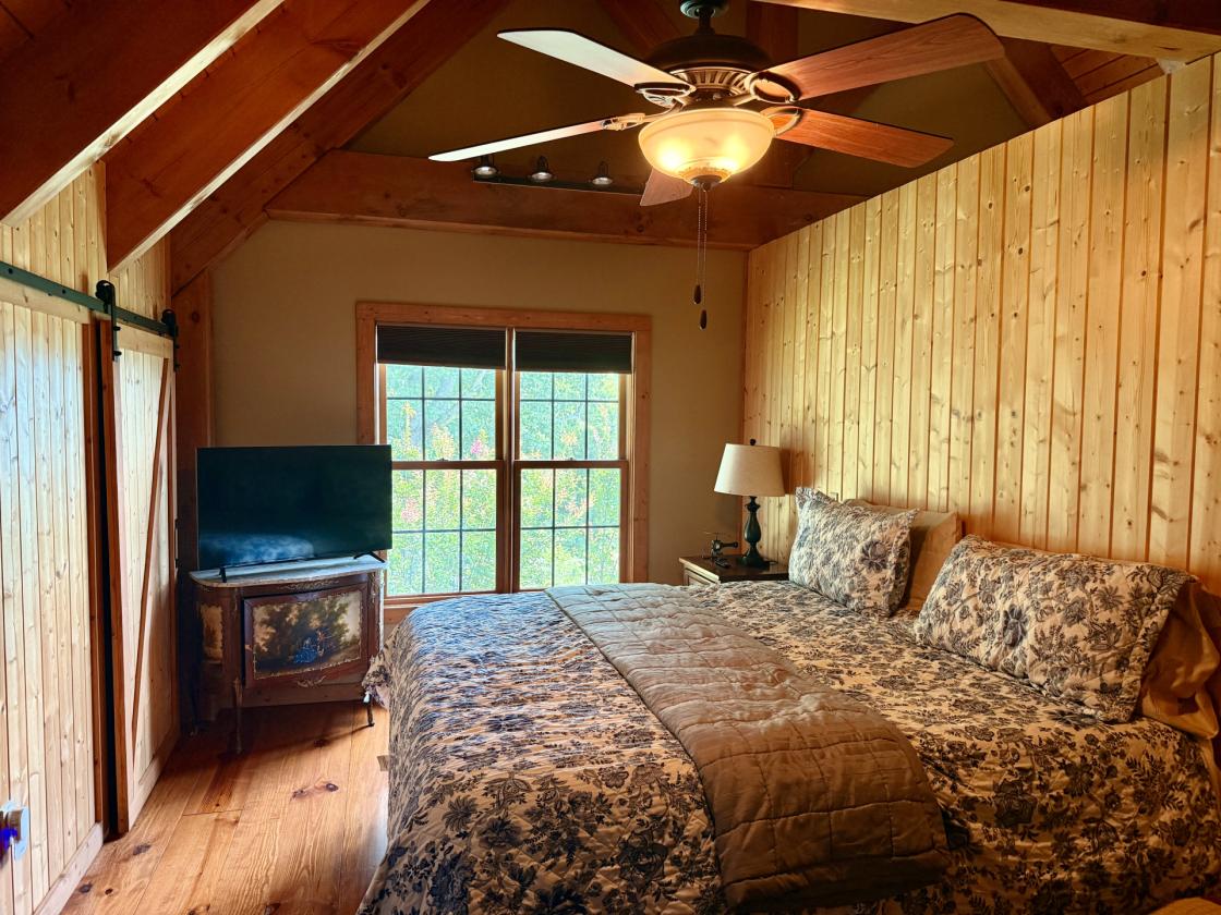 228 Acre Ranch-Gorgeous Views-Timberframe home - photo 15
