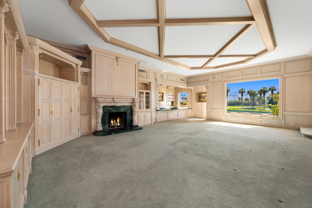 Beautiful equestrian compound on 9.29 acres - photo 11