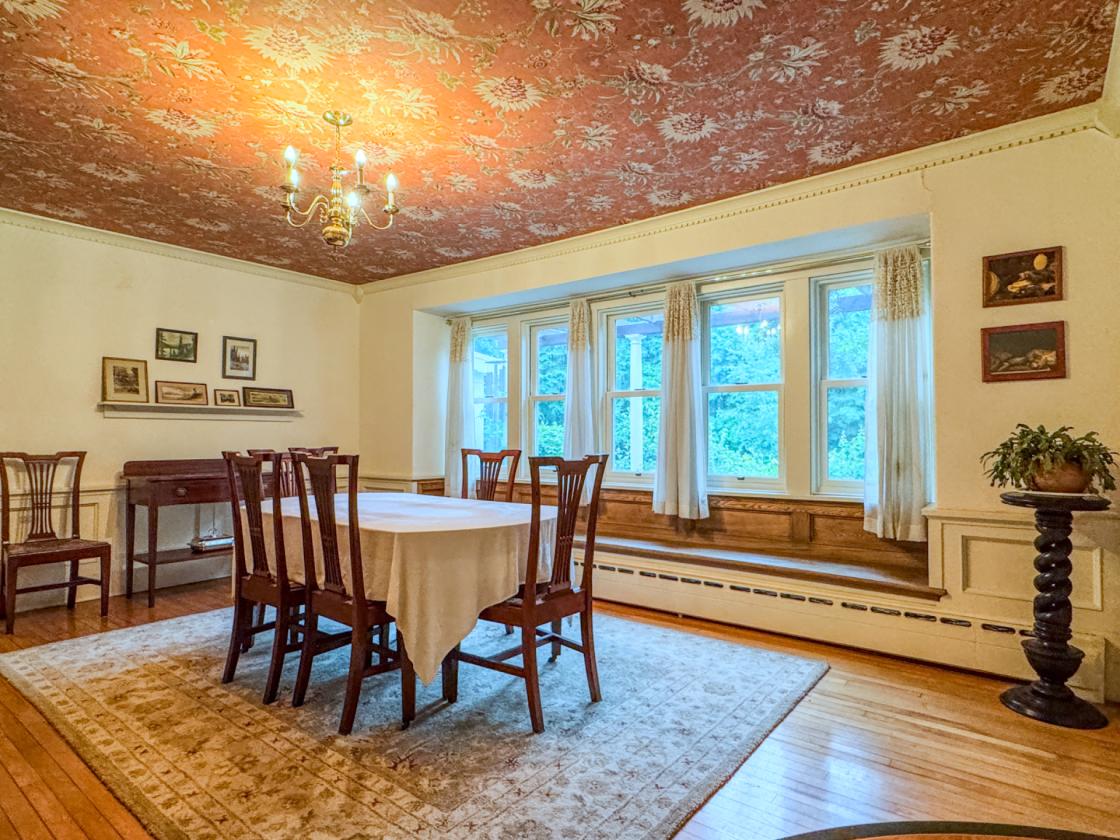 Own a piece of History - Classic Brick Colonial - photo 12