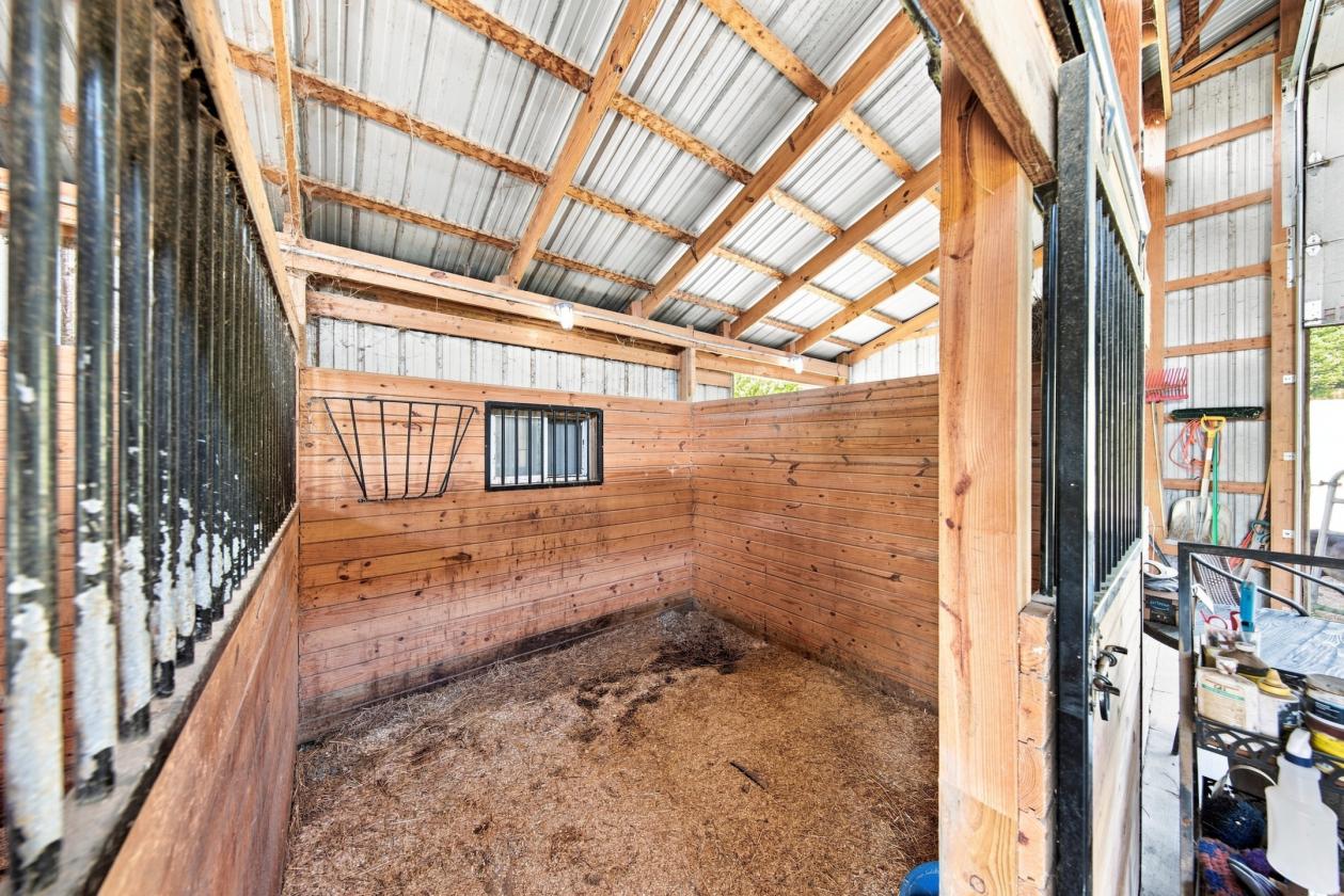 Equestrian Haven: Pool, Barns, Paddocks & More - photo 11