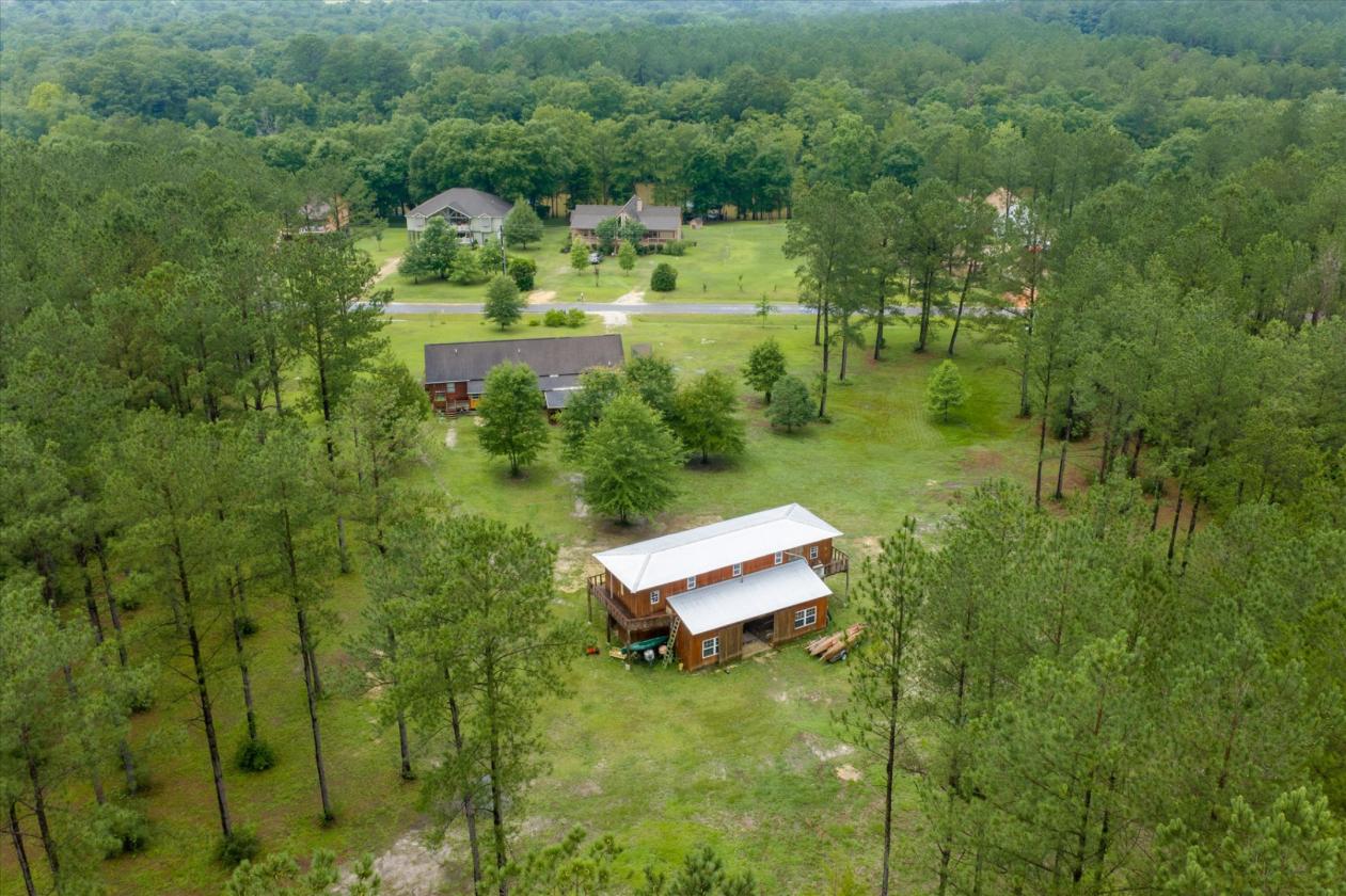 Custom Log Cabin on 9 Acres with 2 Horse Stalls - photo 9