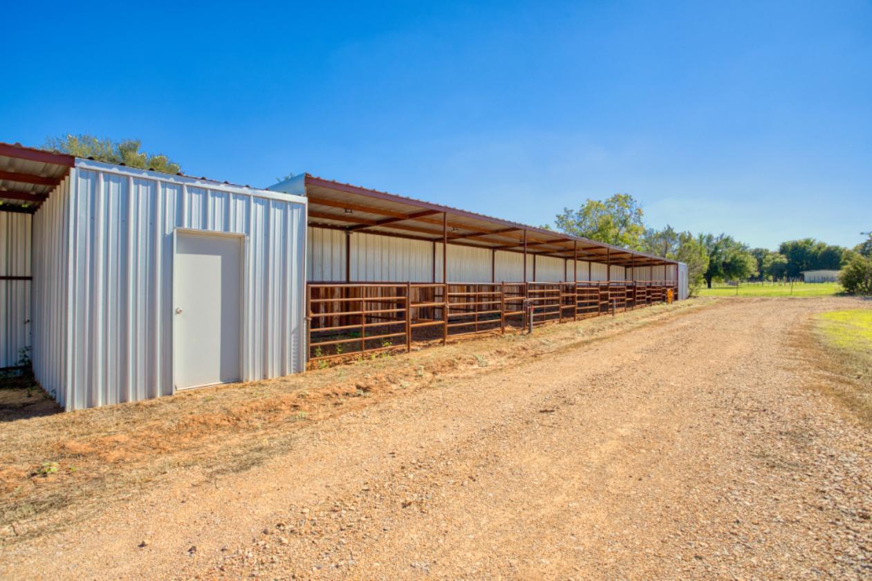RV Park and Horse Boarding - photo 28