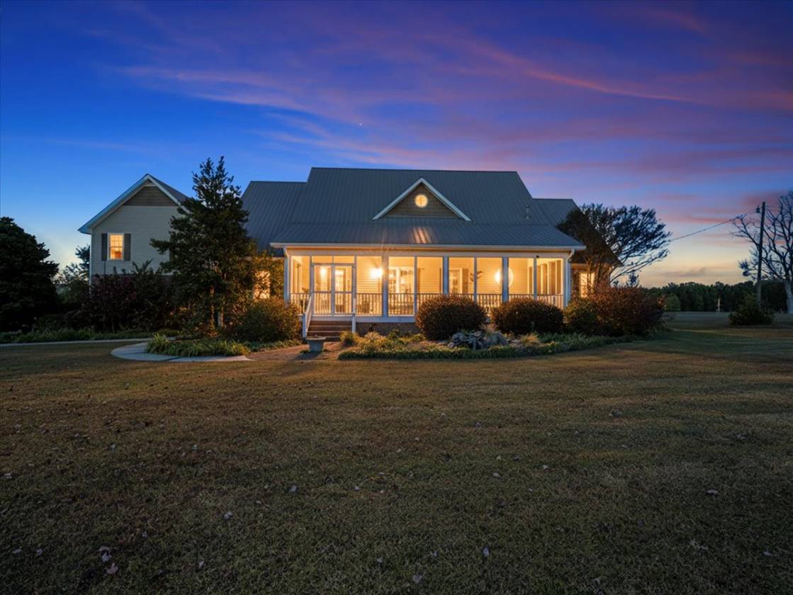 Horse Property for sale.